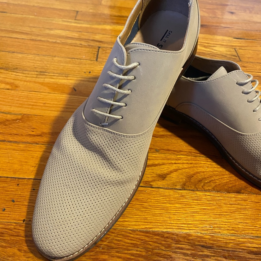 Call It Spring Men’s dress shoes in size 11 color cream